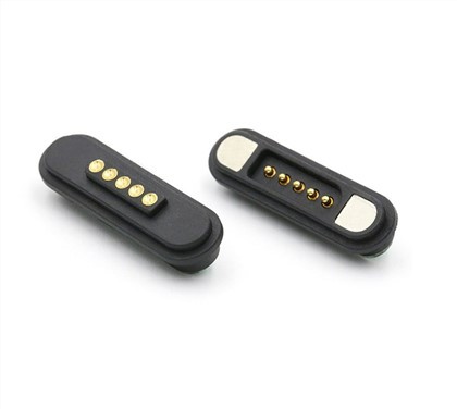 Magneettinen laturi Pogo-tappiliitin