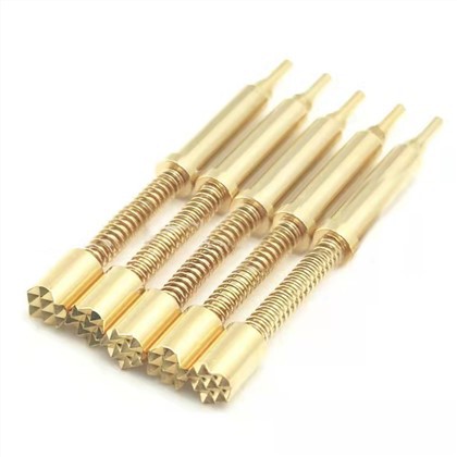 Suuri virta 10A-15Pogo Pin